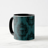 Skull-Muster auf Green Vertical Stripes Halloween Tasse (Vorderseite Links)
