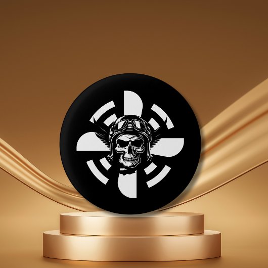 Skull Pilot und Flugzeugpropeller, Minimalistisch, Button