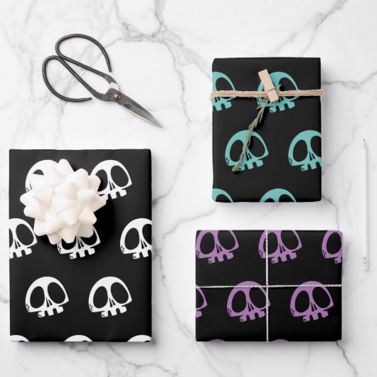 Skull Spooky Goth Halloween 3 Farben Geschenkpapier Set (Vorderseite)