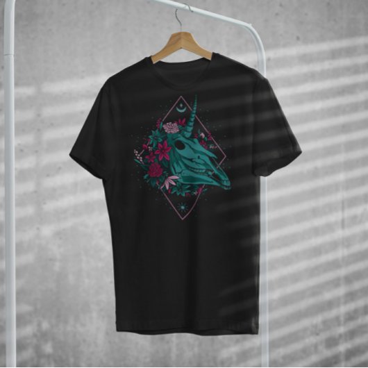 Skull Unicorn Kopf mit Blume T-Shirt