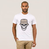 Skull with Plaid Bucket Hat Graphic T-Shirt (Vorne ganz)