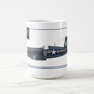 Skullbreaker Seeräuber. Schließen Sie mit Logo a Kaffeetasse