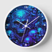 Skulls Assorted Blue Beängstigend Gothic Halloween Uhr (Vorderseite)