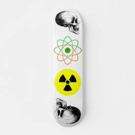 Skulls Atom Radiation Skateboard signieren