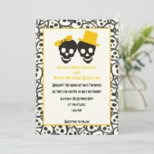 Skulls Halloween-Schwarze Hochzeit Einladung (Stehend Vorderseite)