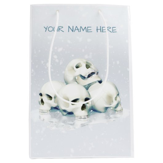 Skulls in the snow. Personalized Mittlere Geschenktüte (Vorderseite)