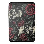 Skulls & Rote Rosen Gothic Floral Badematte (Vorderseite Vertikal)