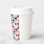 Skulls & Rotes Herz Halloween Muster Pappbecher (Links)