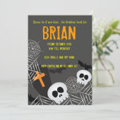 Skulls spinnen Netze und rippen hallowen Geburtsta Einladung (Stehend Vorderseite)