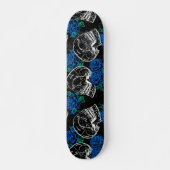Skulls und blaue Rose | Cool Funky Dark Grunge Skateboard (Vorne)