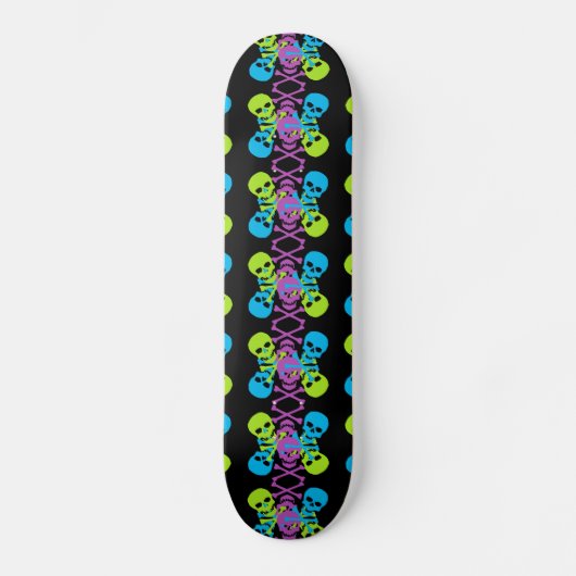 Skulls und Crossbones Muster Skateboard (Vorderseite)