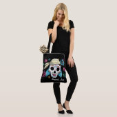 Skulls und Gitarren Blume Tasche (Am Model)