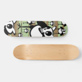 skullycolorboard skateboard (Horizontal)