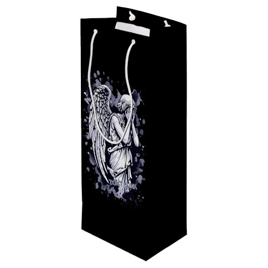 Skulptur eines weinenden Engels - mit Splashes 1 Geschenktüte Für Weinflaschen (Rückseite Schrägansicht)