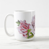 Skulpturale Rose auf einer klassischen Tasse (Links)