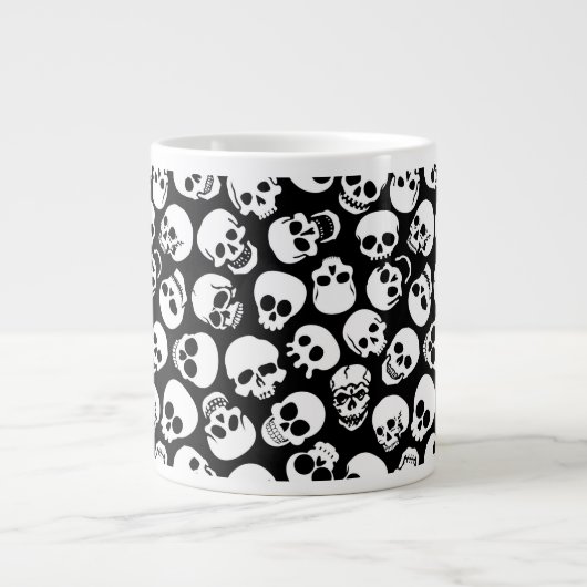 Skulpturen im Schwarzen Hintergrund Jumbo-Tasse (Vorderseite)