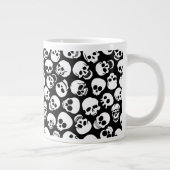 Skulpturen im Schwarzen Hintergrund Jumbo-Tasse (Rechts)