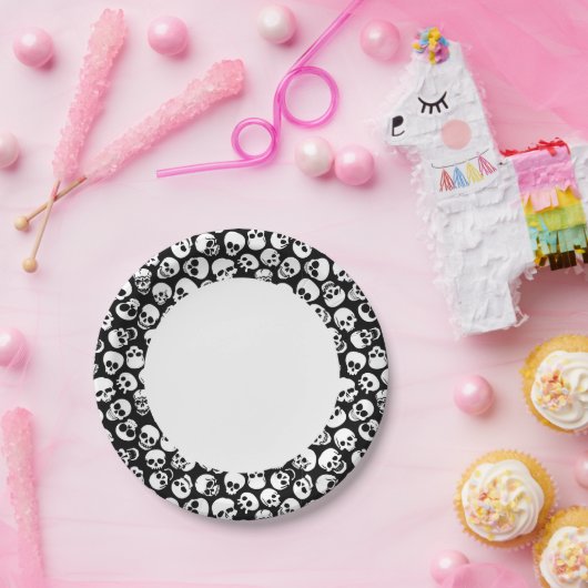 Skulpturen im Schwarzen Hintergrund Pappteller (Party)