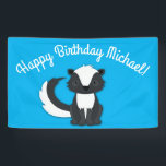 Skunk Birthday Party Kids Banner<br><div class="desc">Feiern Sie den Geburtstag Ihres Kindes mit diesem bezaubernden Schnupfen Geburtstagsgeschenk! Ideal für eine Waldtierfeier, oder einfach nur für ein Kind, das Lieben in den Schotten! Ein Party zum 1. Geburtstag für ein Baby!</div>