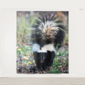 Skunk Black and White Wandteppich (Vorderseite)