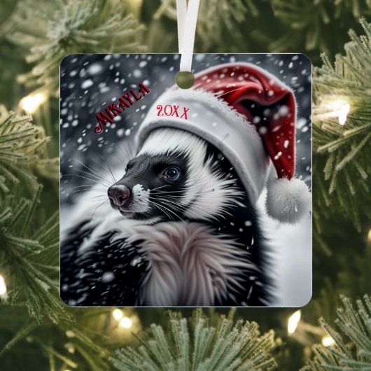 Skunk in Weihnachtsmannmütze Keramik Ornament Aus Metall (InSitu)