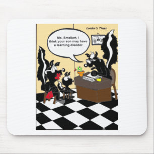 Skunk Learning Disodors Funny Gifts & T-Shirts Mousepad