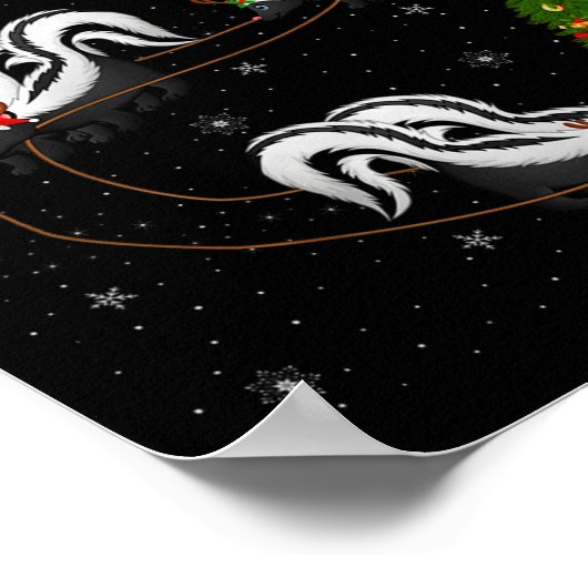 Skunk Santa Sleigh Flying Funny Magical Christmas Poster (Ecke)