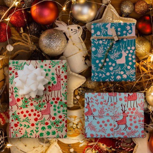 Skurrige rosa Rentiere und Winterlaubmuster Geschenkpapier Set