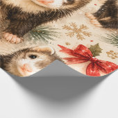 Skurril verpacktes Weihnachtsgeschenk für Frettche Geschenkpapier (Ecke)