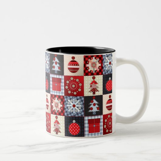 Skurriles Gingham-Weihnachts-Patchwork-Muster Zweifarbige Tasse (Rechts)