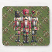 Skurriles Patchwork-Weihnachts-Nussknacker-Trio Mousepad (Vorne)