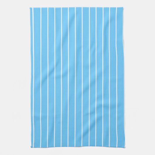 Sky Blue and White Summer Stripes Geschirrtuch (Vertikal)