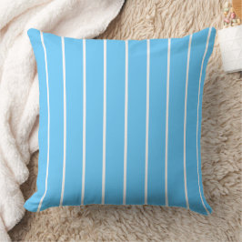 Sky Blue and White Summer Stripes Kissen