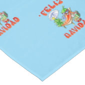 Sky Blue Chili Feliz Navidad Pattern Tischdecke (Schrägansicht)