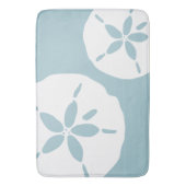 Sky Blue Coastal Beach Nautical Sand Dollar Badematte (Vorderseite Vertikal)