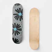 Sky Blue Floral Dotal Stamm Daisy Tattoo Muster Skateboard (Vorderseite)