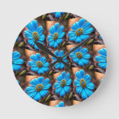 Sky Blue Flowers Muster Runde Wanduhr (Vorderseite)