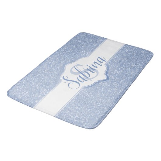 Sky Blue Glitzer Monogram Badematte (Schrägansicht)