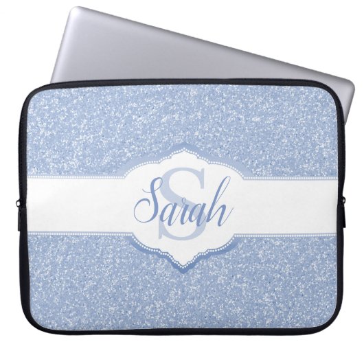 Sky Blue Glitzer Monogram Laptopschutzhülle (Vorderseite)