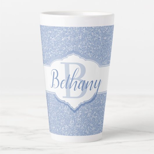 Sky Blue Glitzer Monogram Milchtasse (Vorderseite)