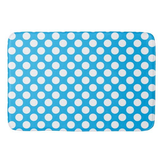 Sky Blue: Grosses weißes Polka Dot Pattern Badematte (Vorderseite)