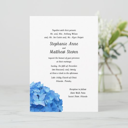 Sky Blue Hydrangea Beide Eltern Hochzeitsfeiern Ei Einladung (Stehend Vorderseite)