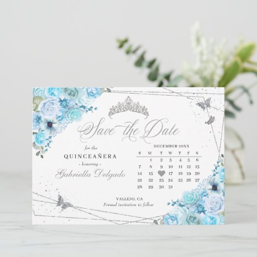 Sky Blue & Silver Quinceñera Save the Date Einladung (Stehend Vorderseite)