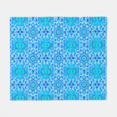 Sky Blue und Cobalt Batik Mandala Muster Fleecedecke (Vorderseite (Horizontal))