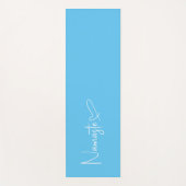 Sky Blue und White Namaste Script Reversible Yogamatte (Vorderseite)