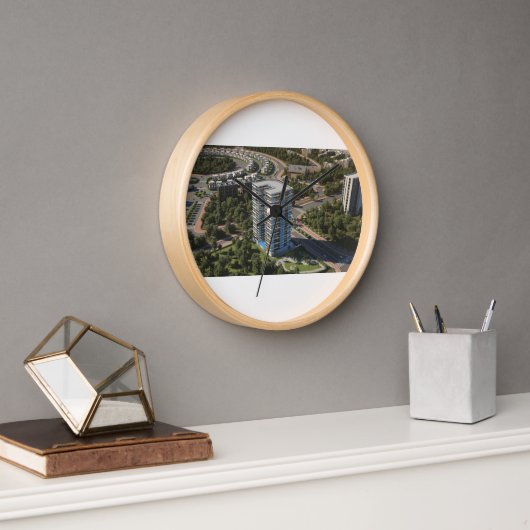 Sky Building Wall Clock – Modern Timepiece Uhr (Büro)