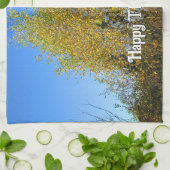 Sky Dancing Autumn Leaves - Custom Erntedank Geschirrtuch (Gefaltet)