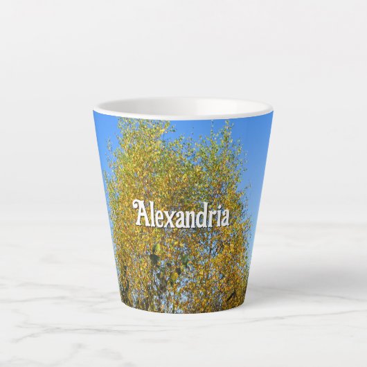 Sky Dancing Autumn Leaves - Kleine Personalisierte Milchtasse (Vorderseite)