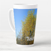 Sky Dancing Autumn Leaves - Large Personalisiert Milchtasse (Linke Ecke)