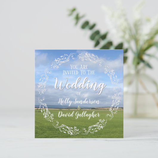 Sky & Fields Design Wedding Einladung (Stehend Vorderseite)